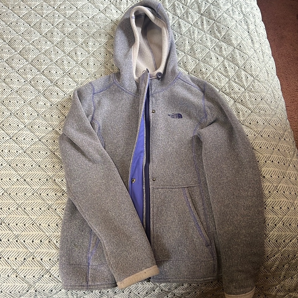 Women’s North face